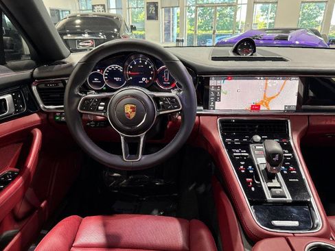 Used 2018 Porsche Panamera 4 AWD/4WD image 3