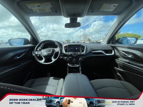 Used 2024 GMC Terrain SLE w/ Driver Convenience Package image 25