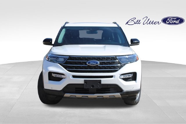 Used 2023 Ford Explorer XLT w/ Equipment Group 202A AWD/4WD image 2