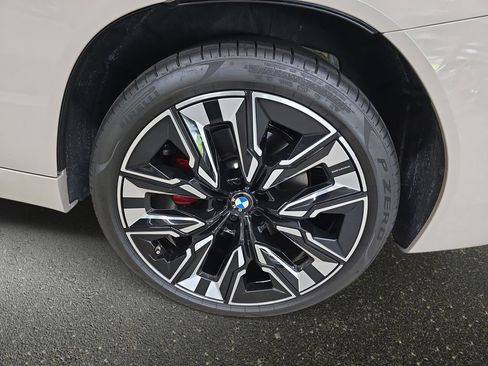 Used 2025 BMW X3 xDrive30i w/ Premium Package image 32