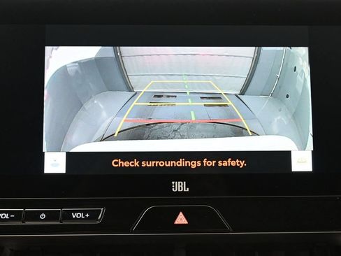Used 2023 Toyota Venza XLE AWD/4WD image 22