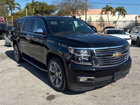 Used 2019 Chevrolet Suburban Premier image 1