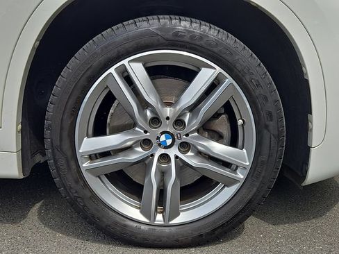 Used 2018 BMW X1 xDrive28i AWD/4WD image 8