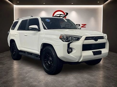 Used 2021 Toyota 4Runner SR5 Premium w/ Moonroof Package RWD image 1