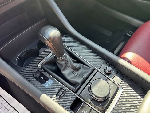 Used 2019 MAZDA MAZDA3 Hatchback w/ Premium Package image 24