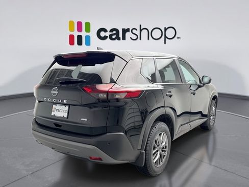 Used 2023 Nissan Rogue S AWD/4WD image 5