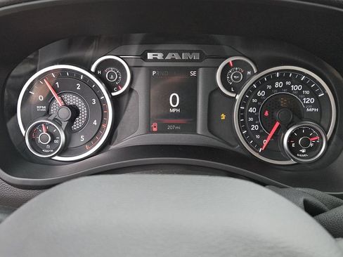 Used 2026 RAM 3500 Big Horn AWD/4WD image 17