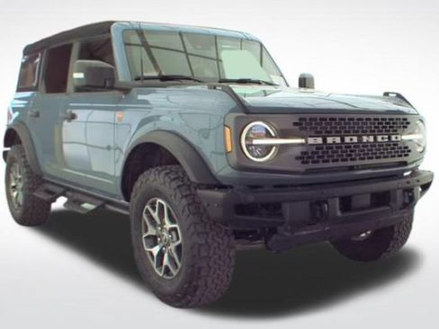 Used 2024 Ford Bronco Badlands AWD/4WD image 10