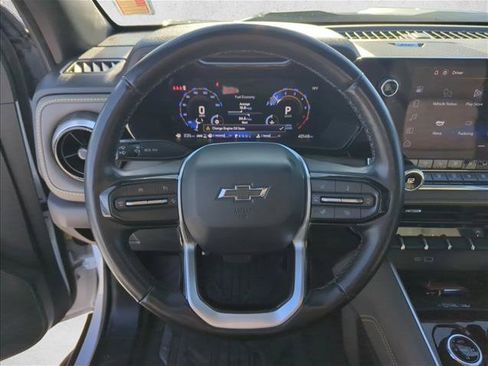 Used 2025 Chevrolet Colorado ZR2 w/ Midnight Edition AWD/4WD image 14