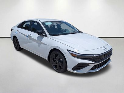 New 2026 Hyundai Elantra SE