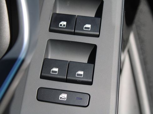 New 2026 Kia Niro LX FWD image 21