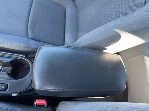 Used 2023 Toyota Corolla SE w/ Carpet Mat Package (TMS) image 25