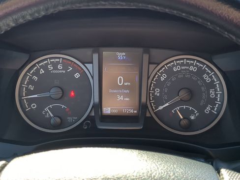 Used 2023 Toyota Tacoma TRD Off-Road w/ TRD Premium Off Road Package image 23