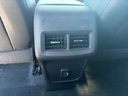 Used 2024 Chevrolet Equinox RS AWD/4WD image 19