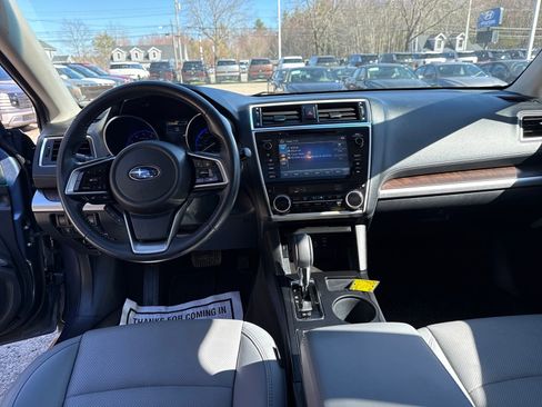 Used 2018 Subaru Outback 2.5i Limited AWD/4WD image 12