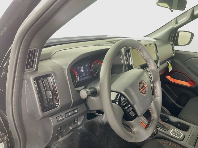 New 2027 Nissan Frontier PRO-4X w/ Pro Convenience Package AWD/4WD image 7
