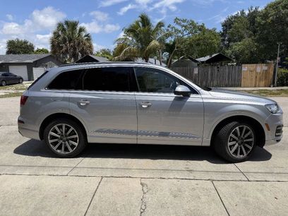 Used 2017 Audi Q7 3.0T Prestige w/ Prestige Package