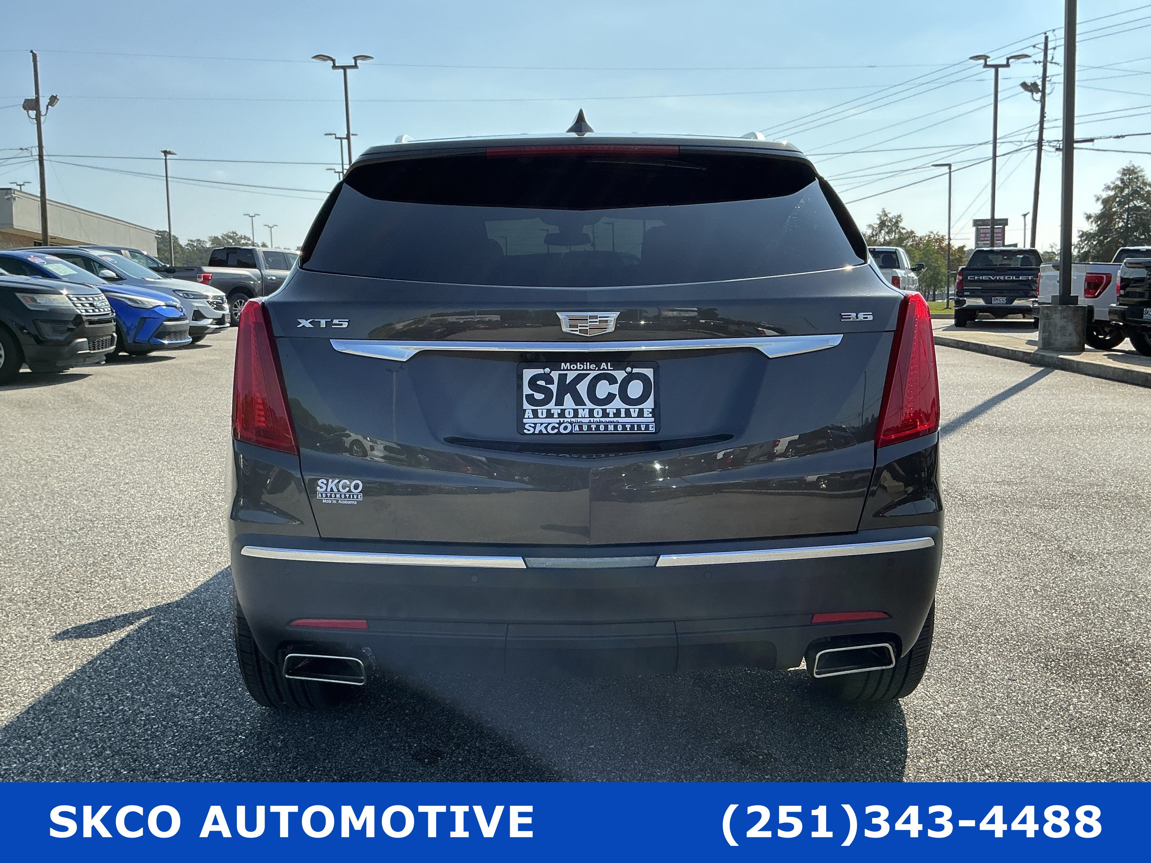 Used 2019 Cadillac XT5 Premium Luxury FWD image 4