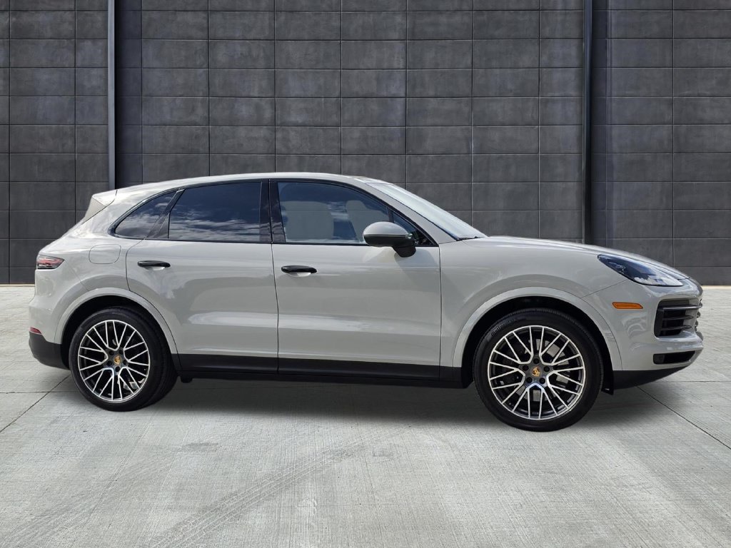 Certified 2022 Porsche Cayenne Platinum Edition AWD/4WD image 7