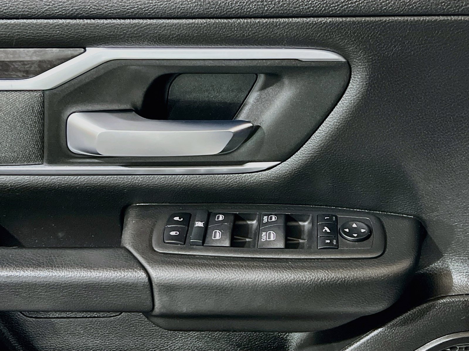 Used 2023 RAM 1500 Big Horn AWD/4WD image 13
