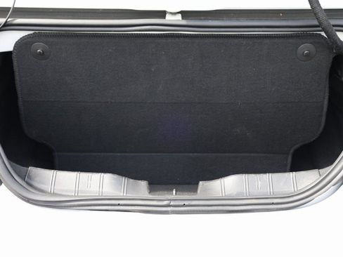 Used 2023 Chevrolet Camaro LT image 9