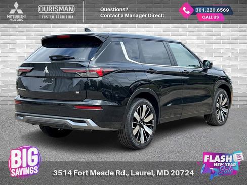 New 2025 Mitsubishi Outlander SE image 3