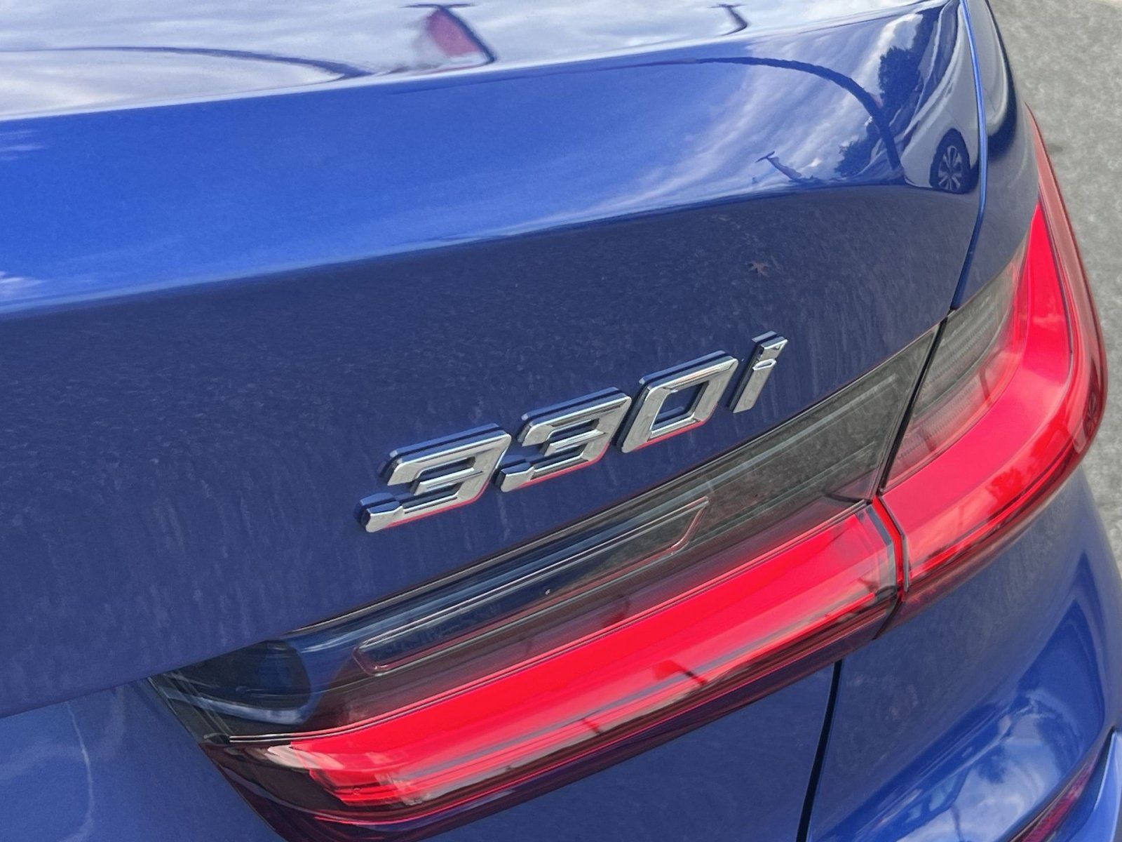 Used 2020 BMW 330i xDrive Sedan w/ M Sport Package AWD/4WD image 27