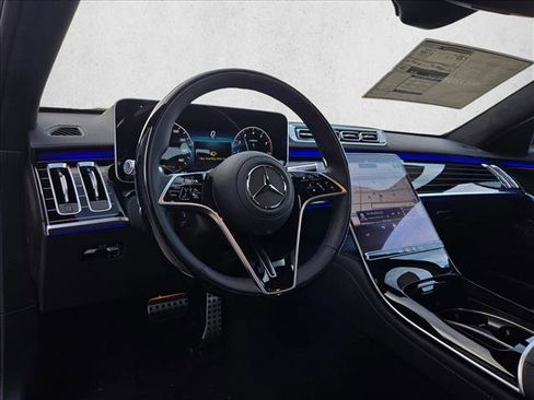 New 2026 Mercedes-Benz S 580 4MATIC Sedan image 3