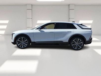 New 2026 Cadillac Lyriq Signature Luxury w/ Nappa Leather Package