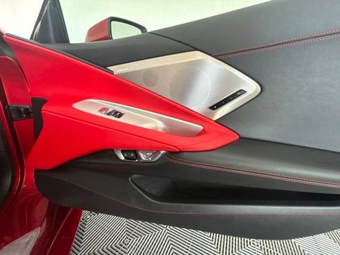 Used 2021 Chevrolet Corvette Stingray Preferred Cpe w/ Engine Appearance Package RWD image 30