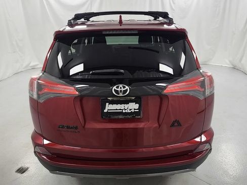 Used 2018 Toyota RAV4 Adventure AWD/4WD image 4