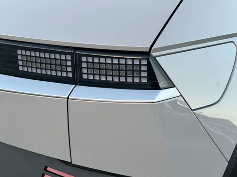 New 2026 Hyundai Ioniq 5 SE image 27