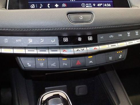 Used 2023 Cadillac XT4 Premium Luxury w/ Enhanced Visibility Package image 32