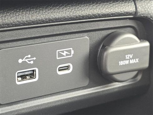 New 2025 Honda Pilot Touring image 11