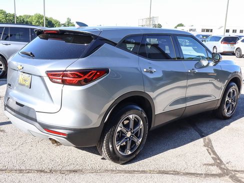 Used 2025 Chevrolet Blazer LT FWD image 4