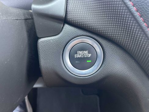 Used 2023 Chevrolet Equinox RS AWD/4WD image 18