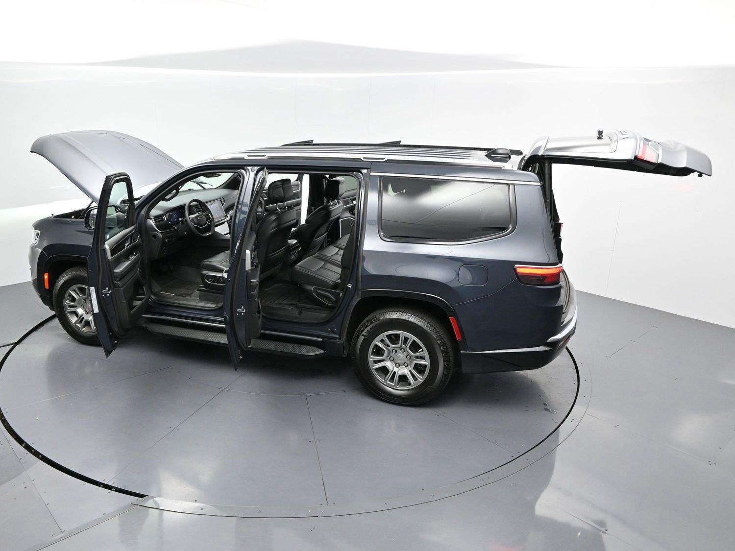 Used 2024 Jeep Wagoneer 4WD image 50