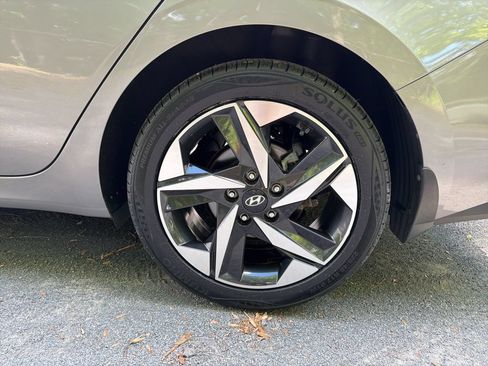 Certified 2023 Hyundai Elantra SEL w/ Convenience Package FWD image 6