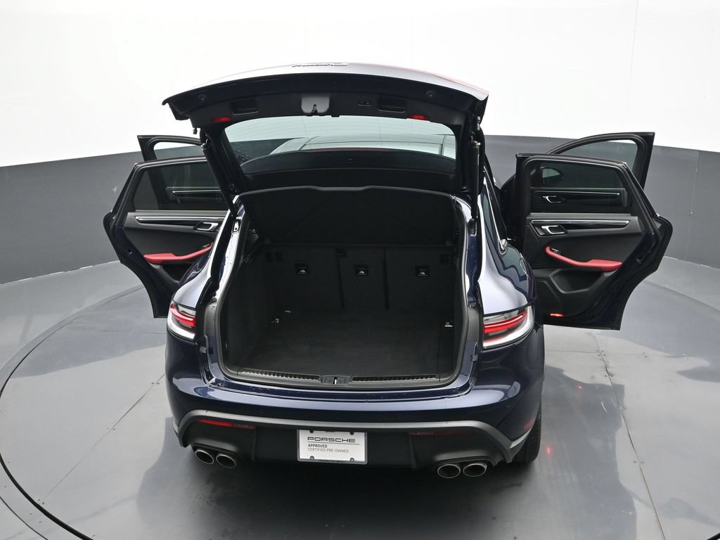 Certified 2023 Porsche Macan S AWD/4WD image 29