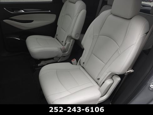 Used 2023 Buick Enclave Essence w/ Experience Buick Package FWD image 29