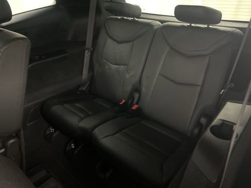 Used 2024 Cadillac XT6 Premium Luxury image 29