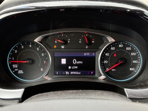 Used 2021 Chevrolet Traverse RS FWD image 13