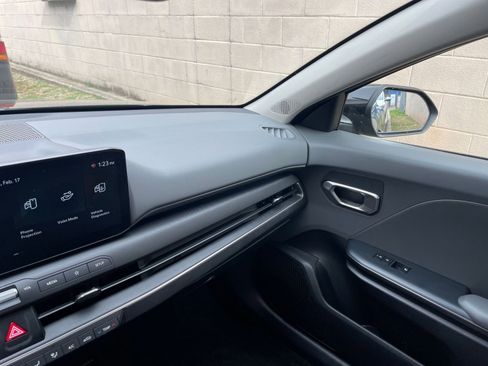 Used 2025 Kia K4 LXS image 34