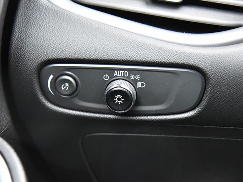 Used 2024 Chevrolet Malibu LT image 30