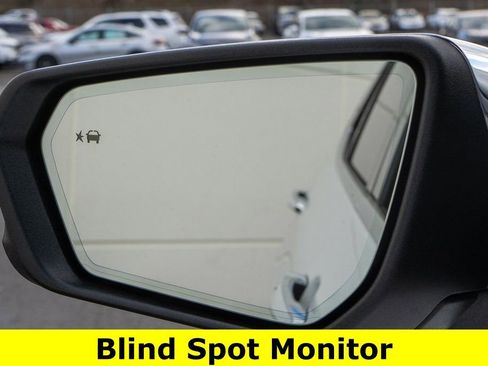 Used 2020 Chevrolet Equinox Premier image 17