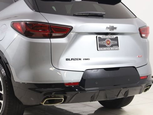 Used 2025 Chevrolet Blazer RS w/ Enhanced Convenience Package AWD/4WD image 24