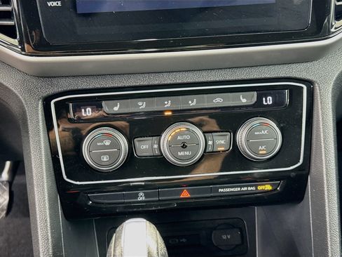 Used 2023 Volkswagen Atlas Cross Sport SE w/ Panoramic Sunroof Package FWD image 24