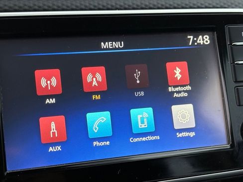 Used 2022 Nissan Kicks S image 26