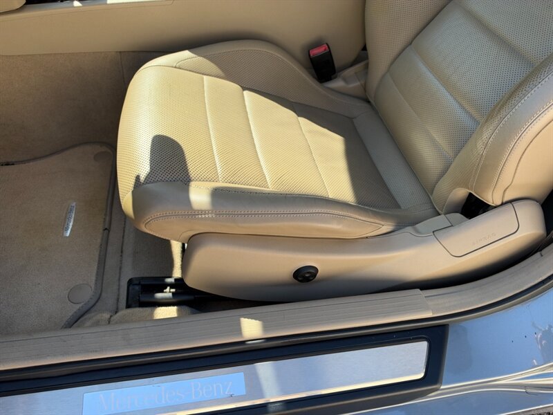 Used 2013 Mercedes-Benz E 550 Cabriolet image 21