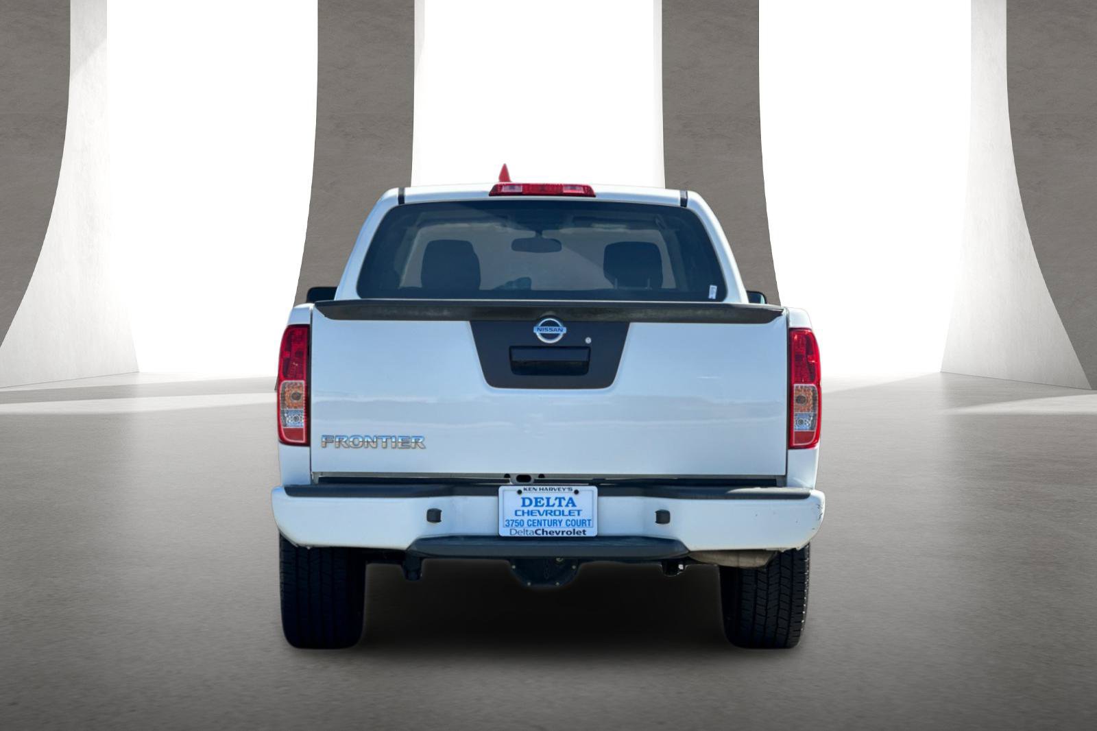 Used 2019 Nissan Frontier S RWD image 5